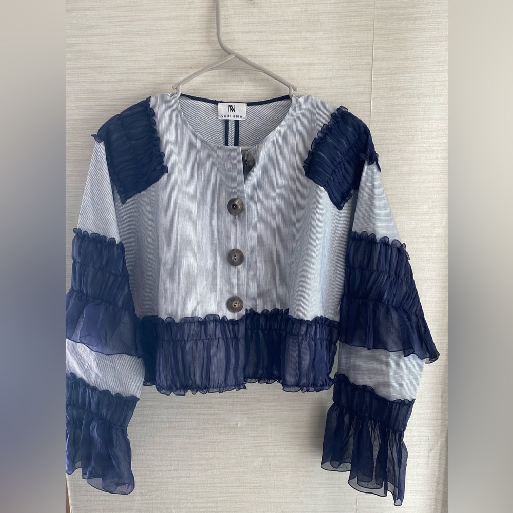 Absolutely Stunning! Sabinna Blue and White Cropped Blouse/Jacket